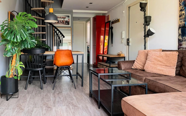 Incredible 2BR Penthouse with Urban Rooftop Garden