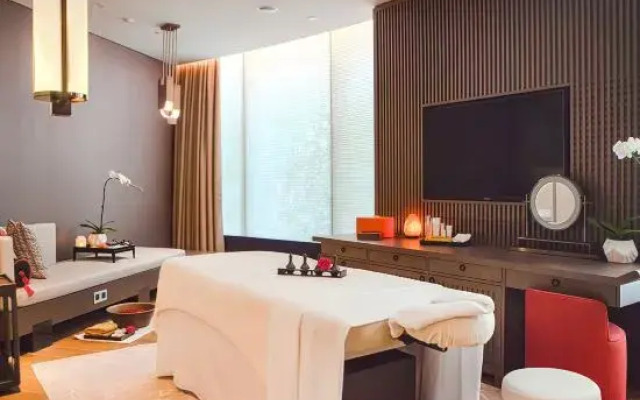 Fuyang Huayue Business Hotel