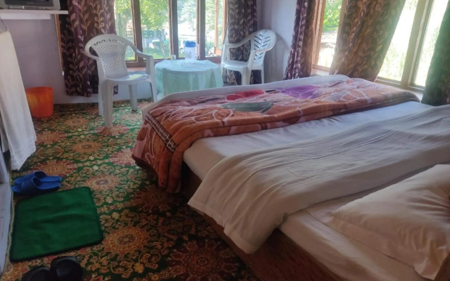 Zebrina Guest House