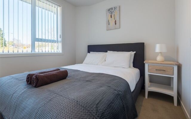Awesome Modern Rotorua House