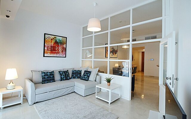 R&H Trident Grand Residences