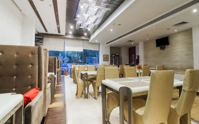 Capital O 26201 Hotel Jagrati Lords Inn