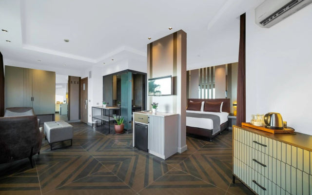 Riviera Hotel & Spa