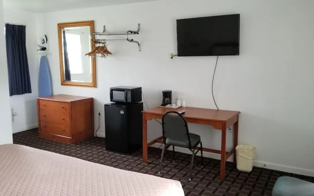 Budget Inn Breezewood