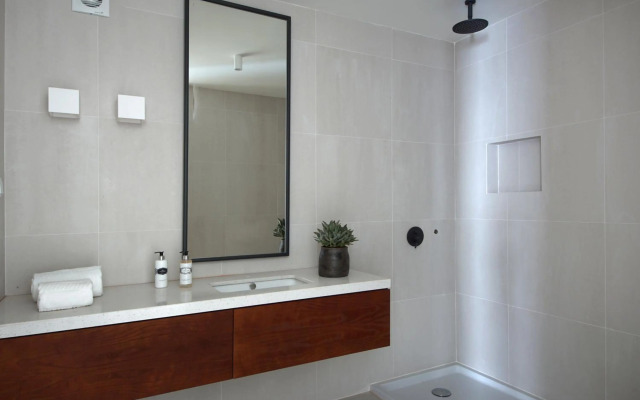 New! Villa Ocean Marina, heatable pool!