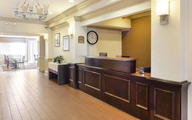 Ramada by Wyndham Jackson MS