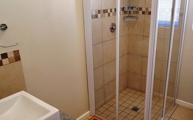 6 Nieuland 1053 Self catering