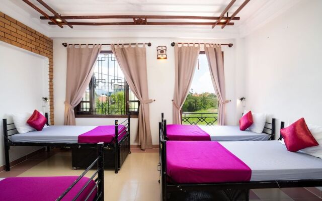 Tribee Ede Central Hostel