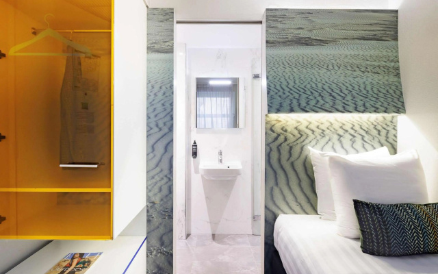ibis Styles Amsterdam Central Station - Image 7