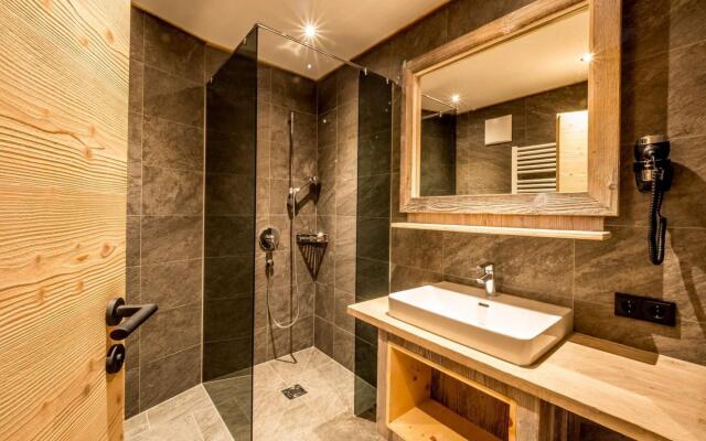 Fantastic holiday home in Finkenberg with sauna