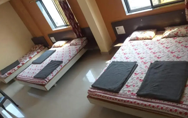 Hotel Laxmi Sadan