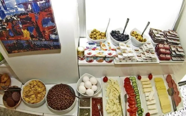 The Little House Hostel