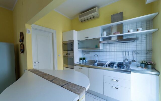 Desenzanoloft – Palm Garda Beach