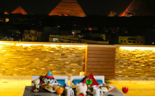 Pyramid Edge Hotel & Exclusive Pyramids View Rooftop