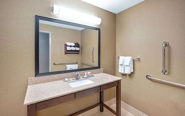La Quinta Inn & Suites by Wyndham Bellingham