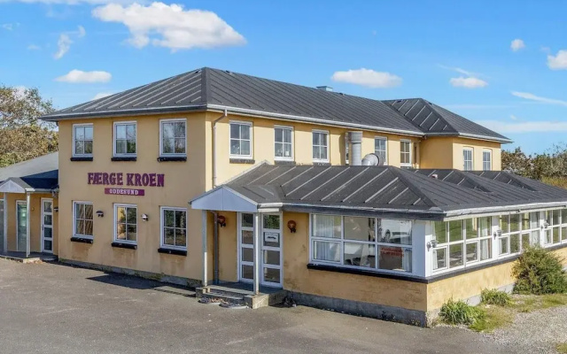 hotelImage