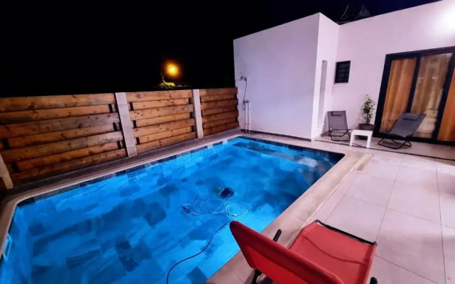 2 charmants LOFTS avec piscine