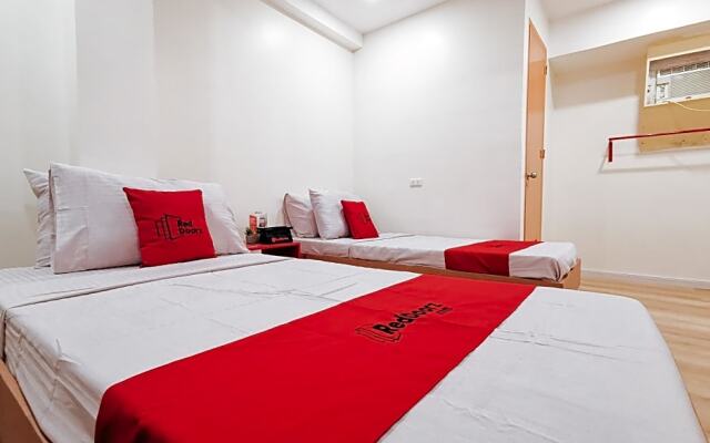 RedDoorz near Marfori Heights