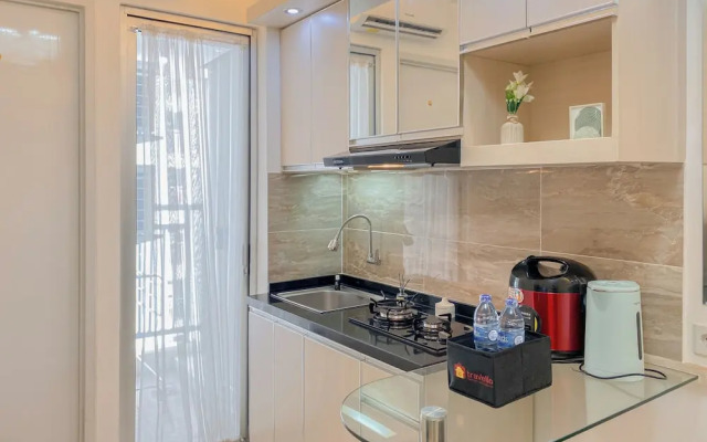 Well Furnished 2BR at Bassura City Apartment
