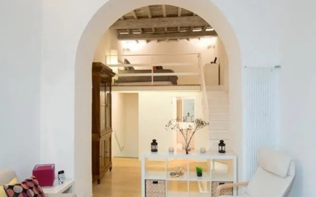 Travel & Stay - Parione