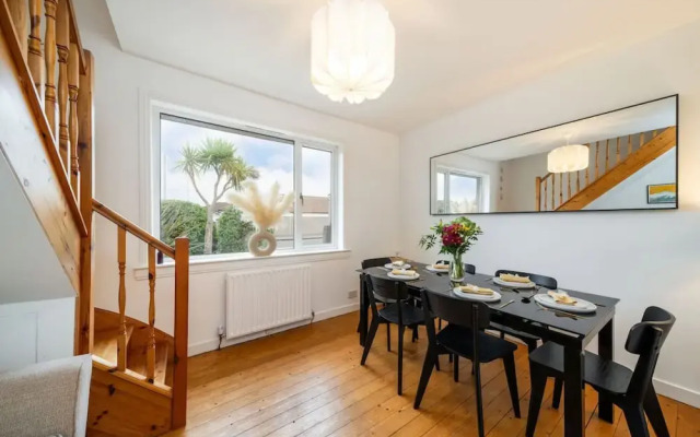 Taigh Tatha - Stylish 3 bed Home