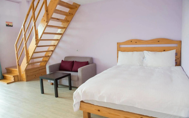 Country Lane Hostel