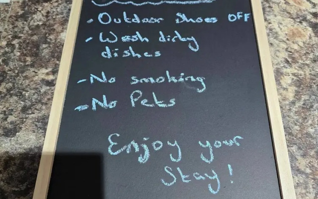 Spacious 3 Bed 2 Baths Free Wifi Central Location