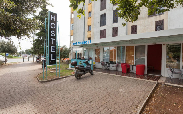 Roundabout Hostel - hostel