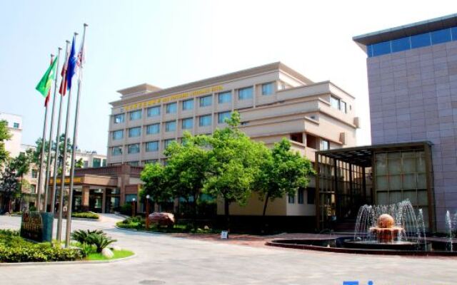 Swiss-Belhotel Lotus Lake Wuhan