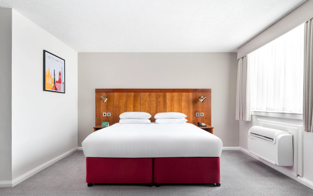 Holiday Inn Northampton by IHG