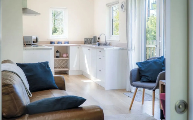 Skomer Lodge - 2 Bedroom Lodge - Manorbier