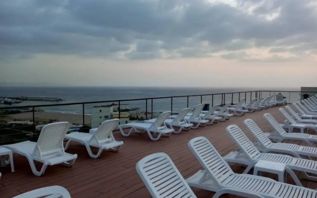 Loft in Siwar,2 min From Hotel Le Royal,incl Motor