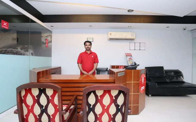 OYO 10611 Hotel Malabar Illam