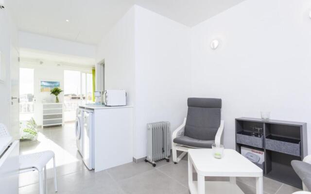YourHouse Monges sea view Studio