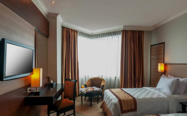 Almadera Hotel Makassar – Guest Rooms – Makassar