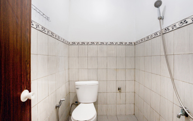 Super OYO 2961 Artana Bed & Breakfast