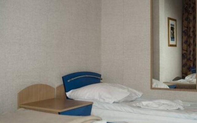 Hotel 222
