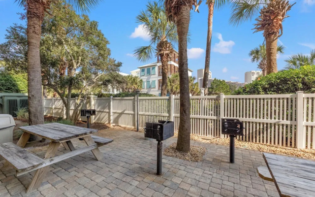 The Crescent 213 - Three Bedroom Condo