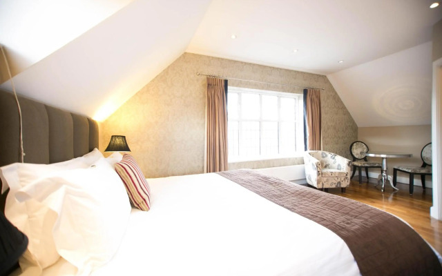The Pillar Hotel