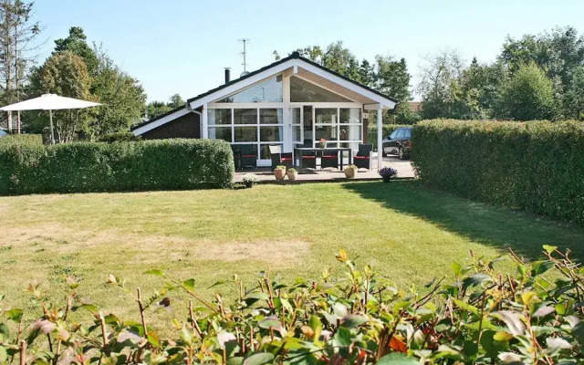 6 Person Holiday Home in Dannemare