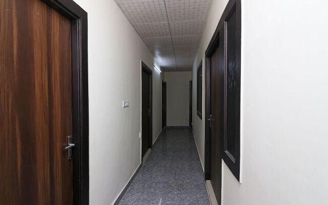 Oyo 23157 Grand Sudershan Hs