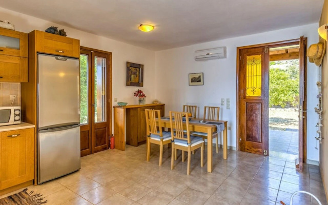 Sea Front Stone Villa Near Monemvasia