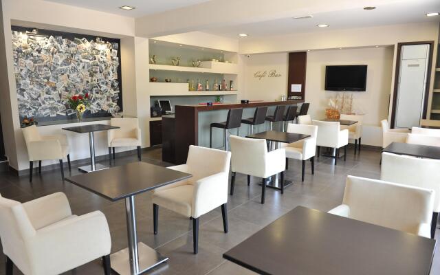 Maritime Hotel Aparts