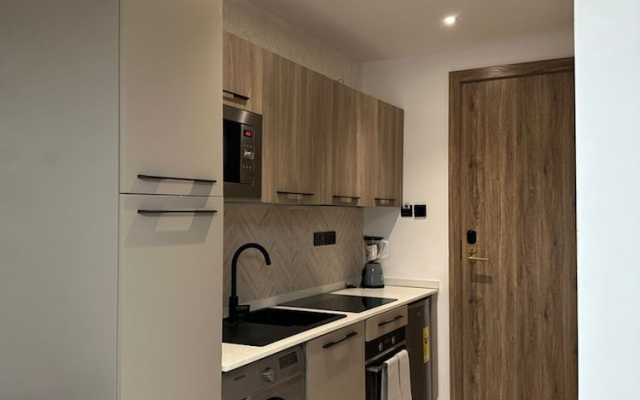 CozyDeluxe Studio Apt in East Legon