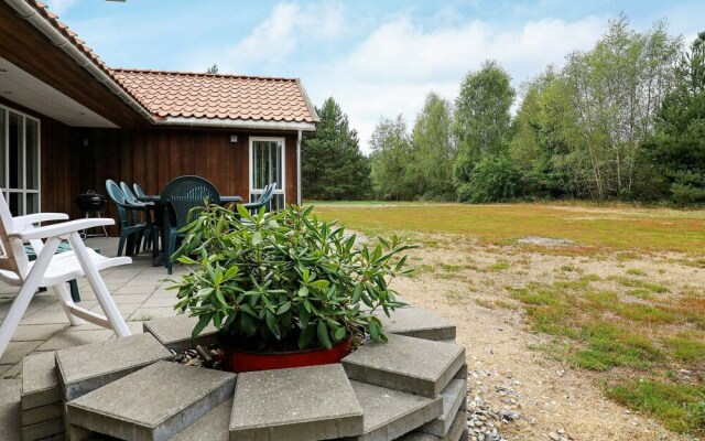 Cozy Holiday Home in Hojslev With Whirlpool