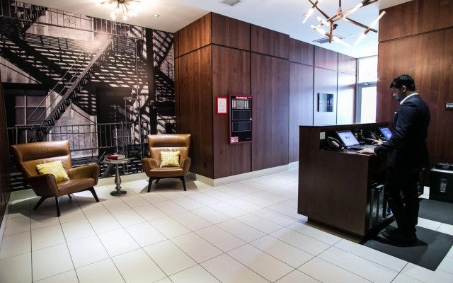 Leon Hotel LES
