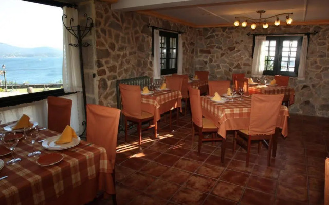Hotel Rústico Punta Uia