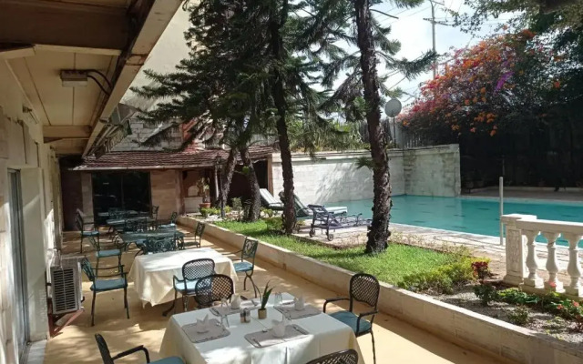 Sunny Garden