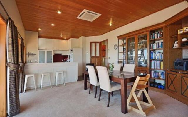 Cliff-top Holiday Home