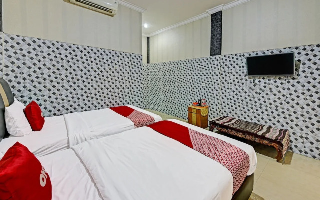 SPOT ON 91376 Hotel Bintang Flores